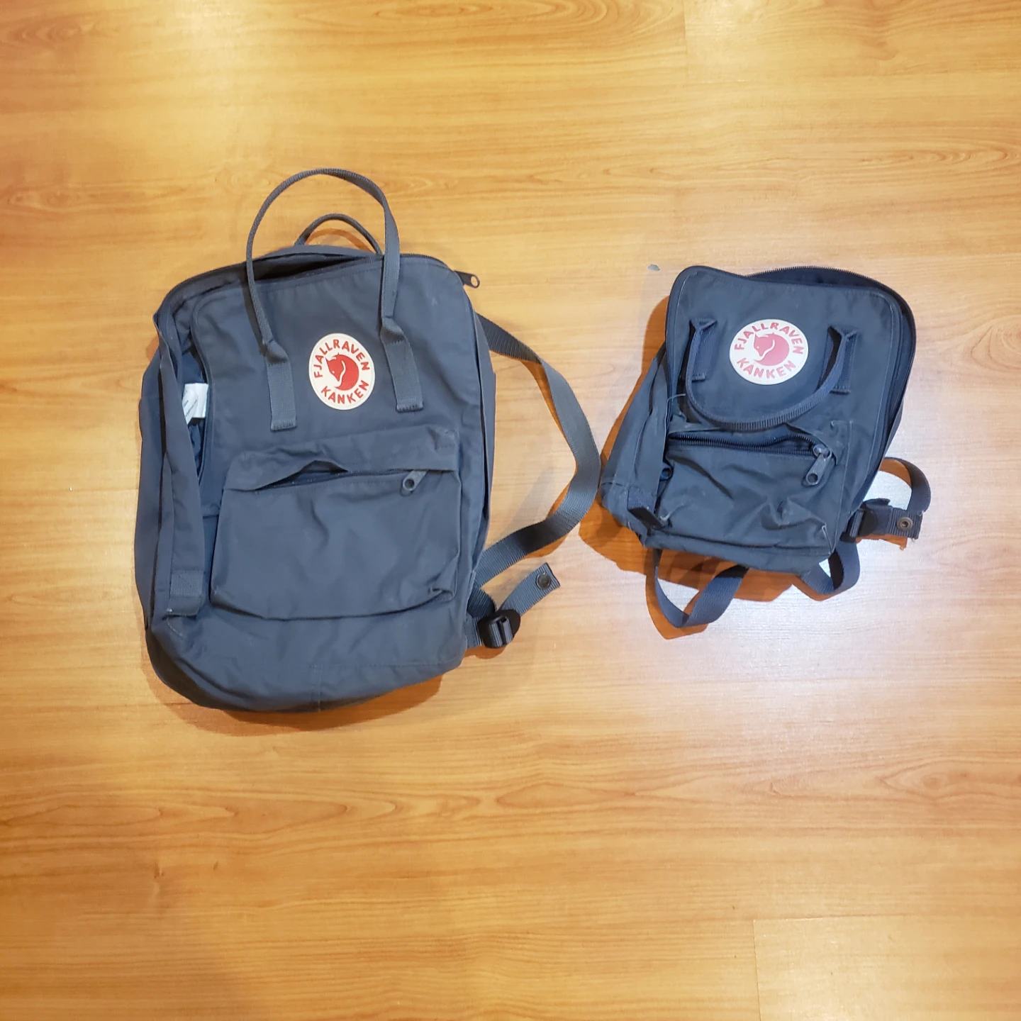 Fjällräven Kånken Backpacks (2) - Grey