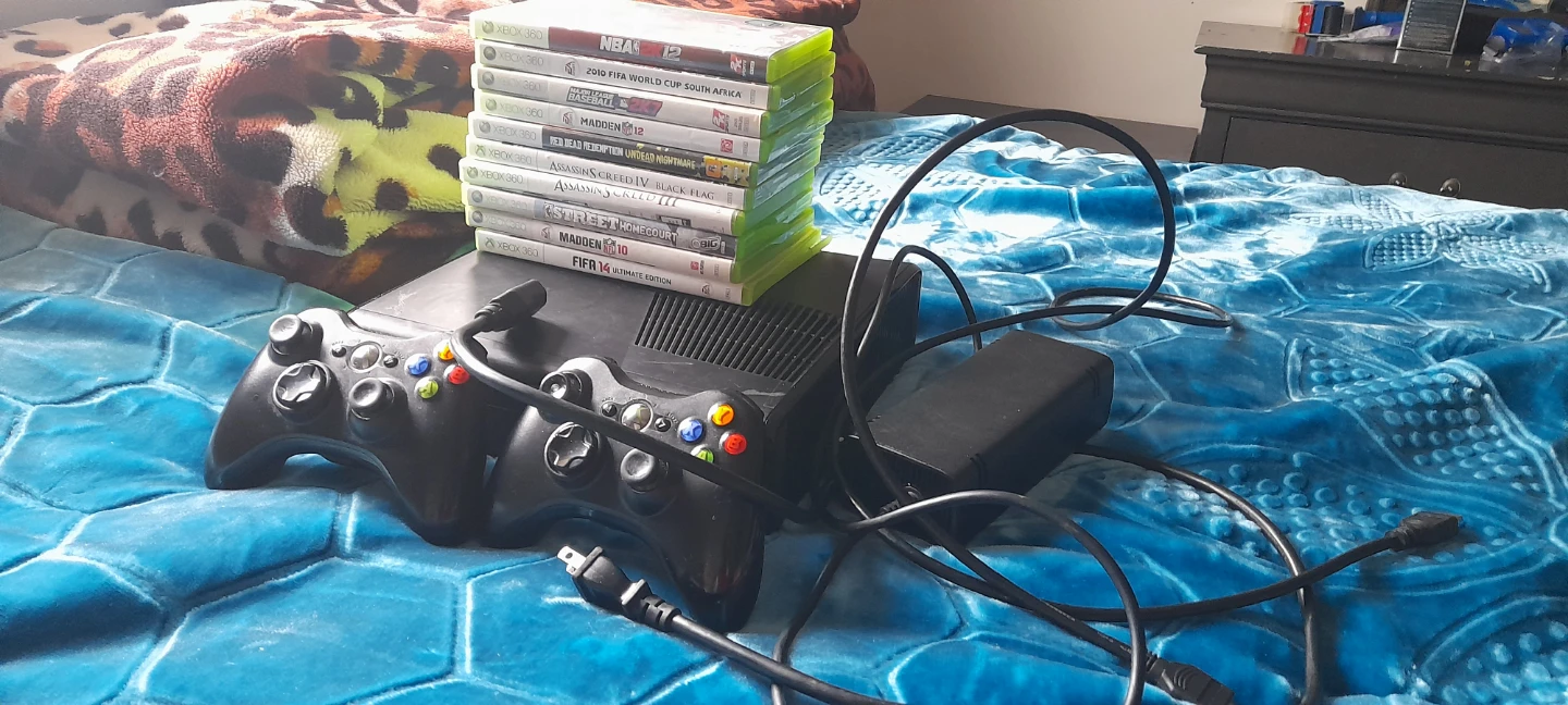 Xbox 360 Console with 2 Controllers and Games