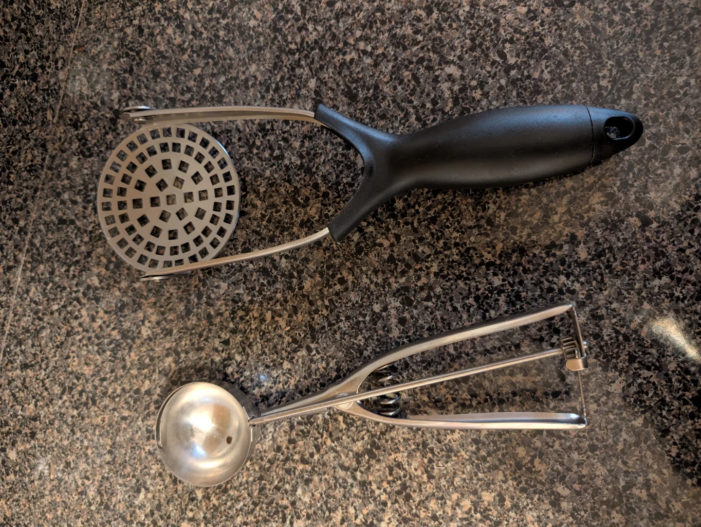 Potato Masher and Ice Cream Scoop Set