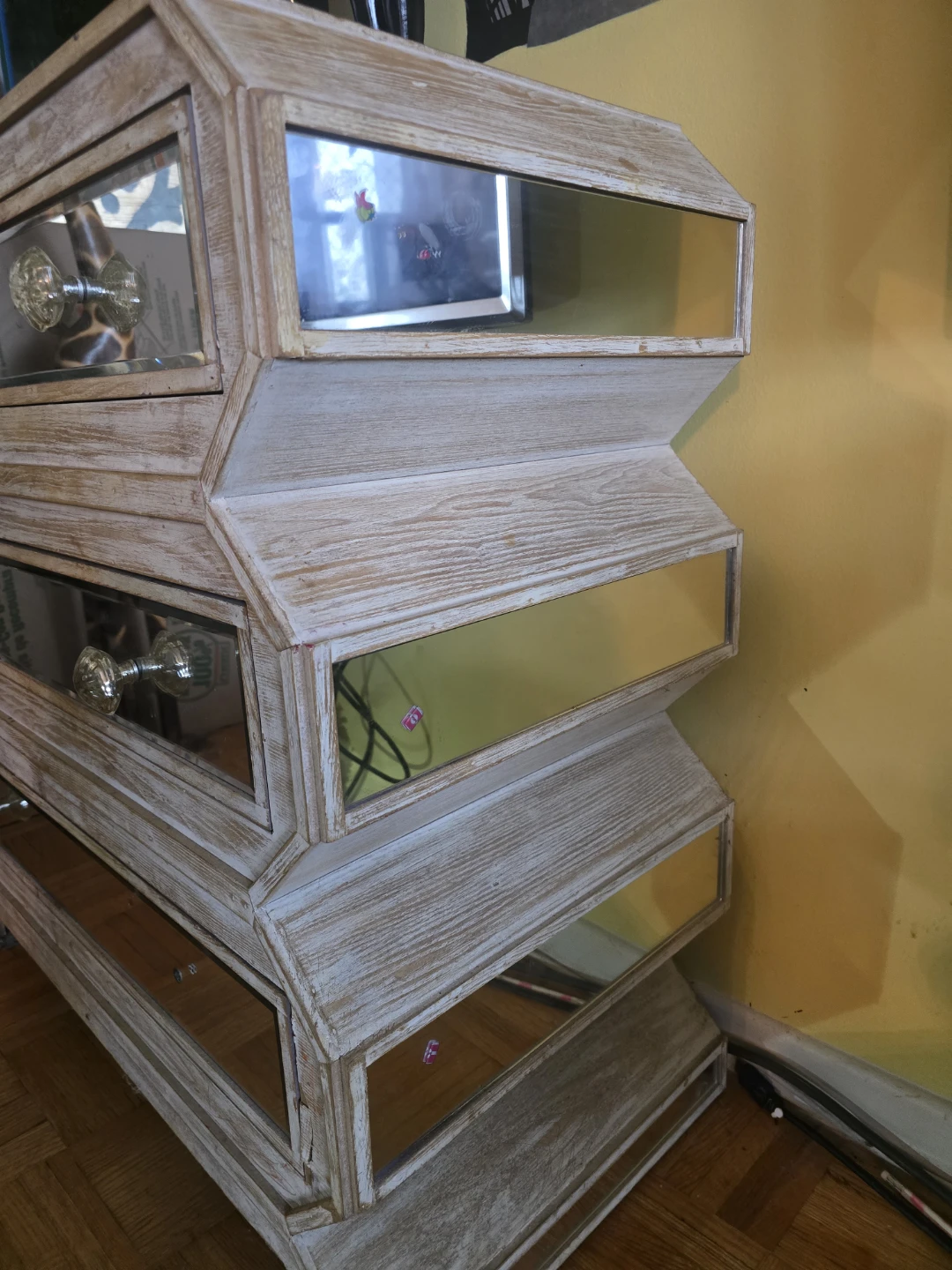 Mirrored Dresser with 4 Drawers - photo 3