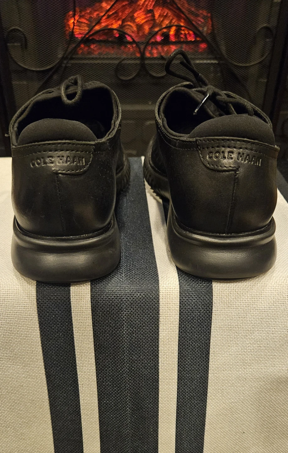 Cole Haan Black Leather Perforated Oxfords - photo 3