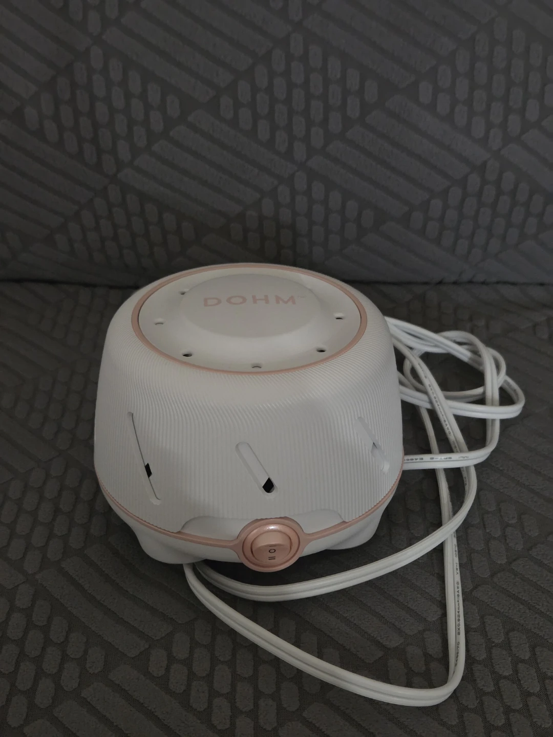 Marpac DOHM Sound Machine White & Rose Gold