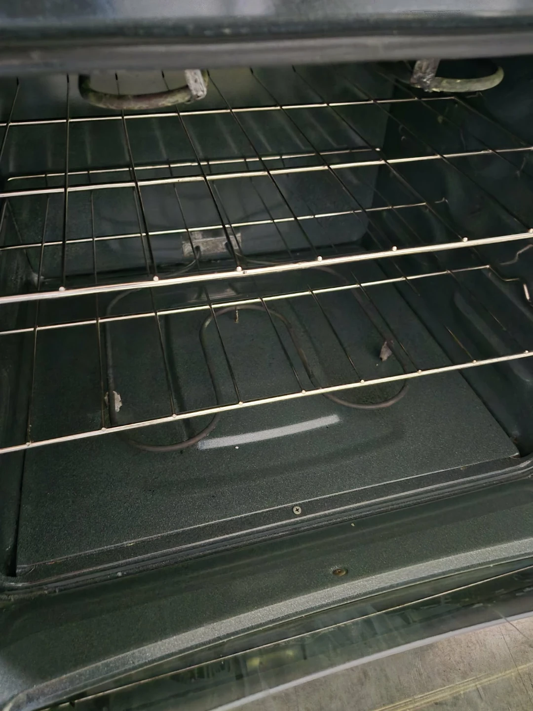 White Danby 4-Burner Electric Stove - photo 3