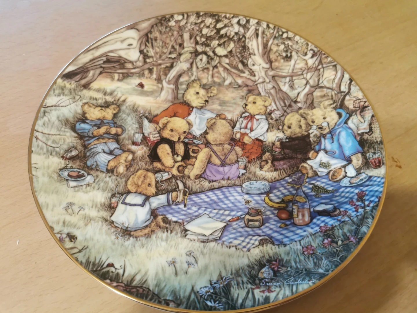 Susan Anderson "Bear Feats" Teddy Bear Picnic Collector Plate