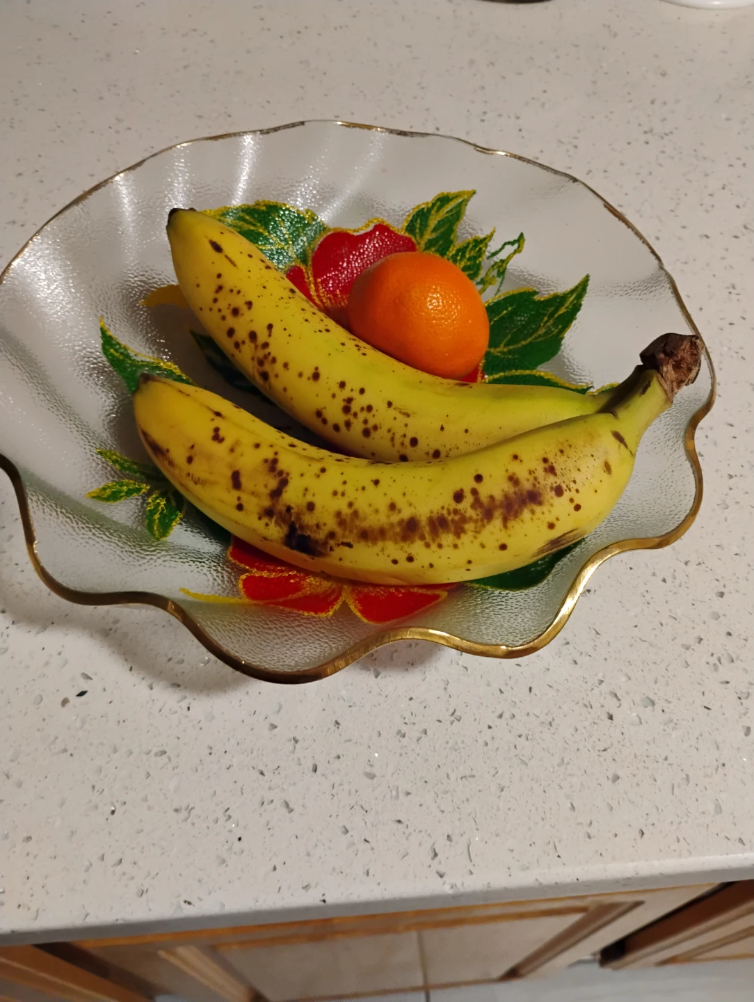 Glass Fruit Bowl with Red Flowers - photo 3