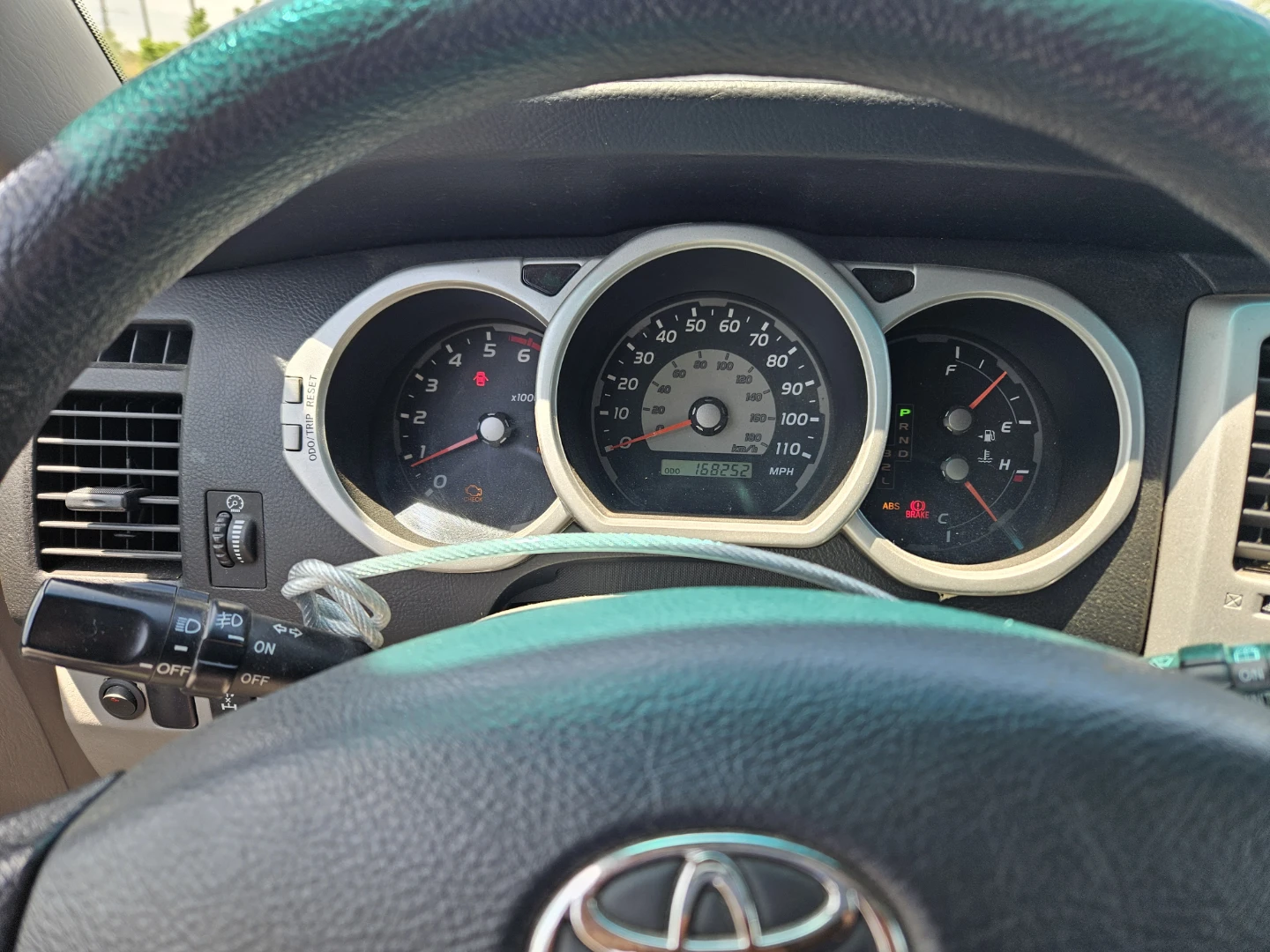 Black Toyota 4Runner SUV 2004 - photo 5
