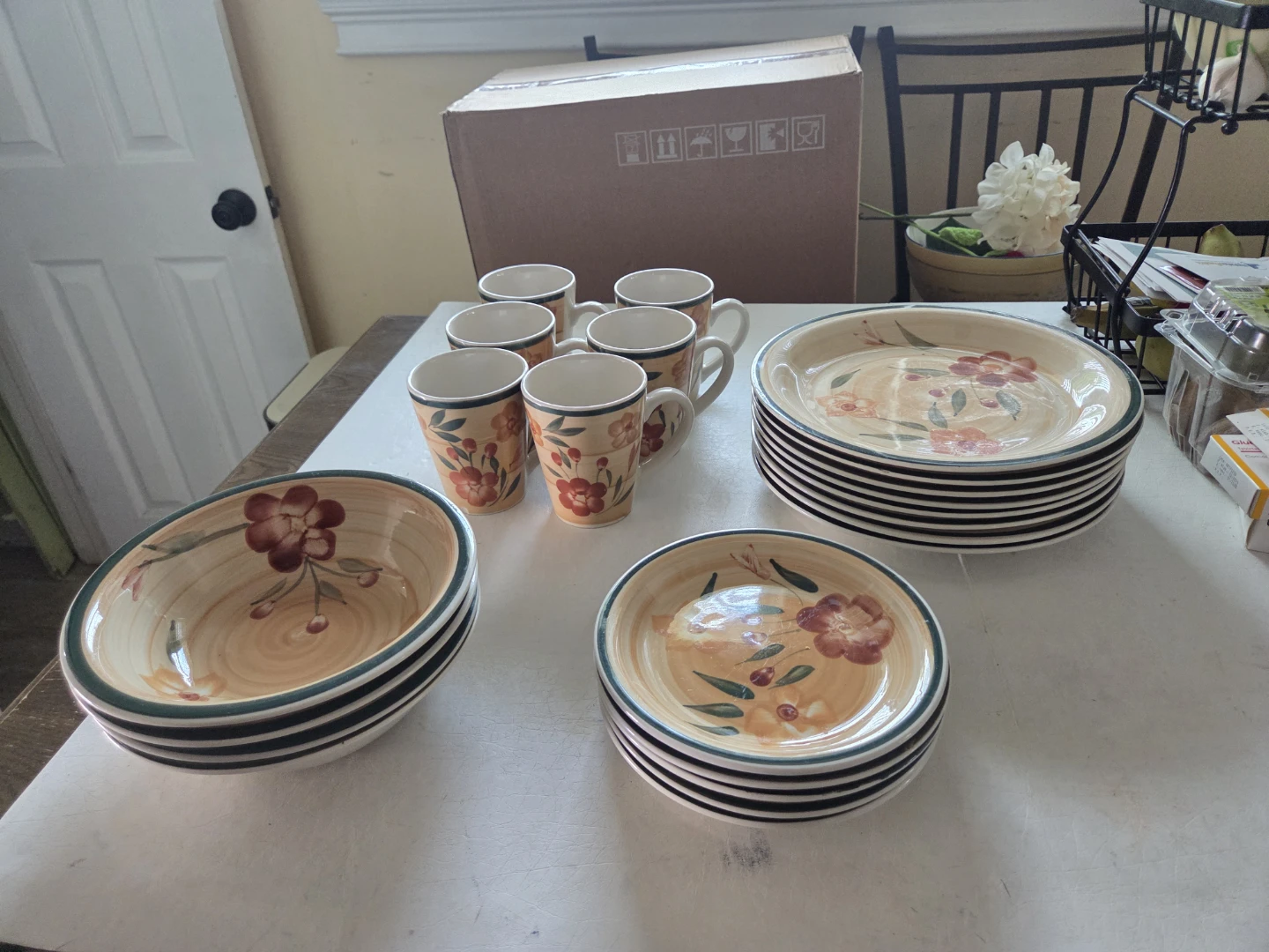 Hometex Stoneware Dinnerware Set with Mugs