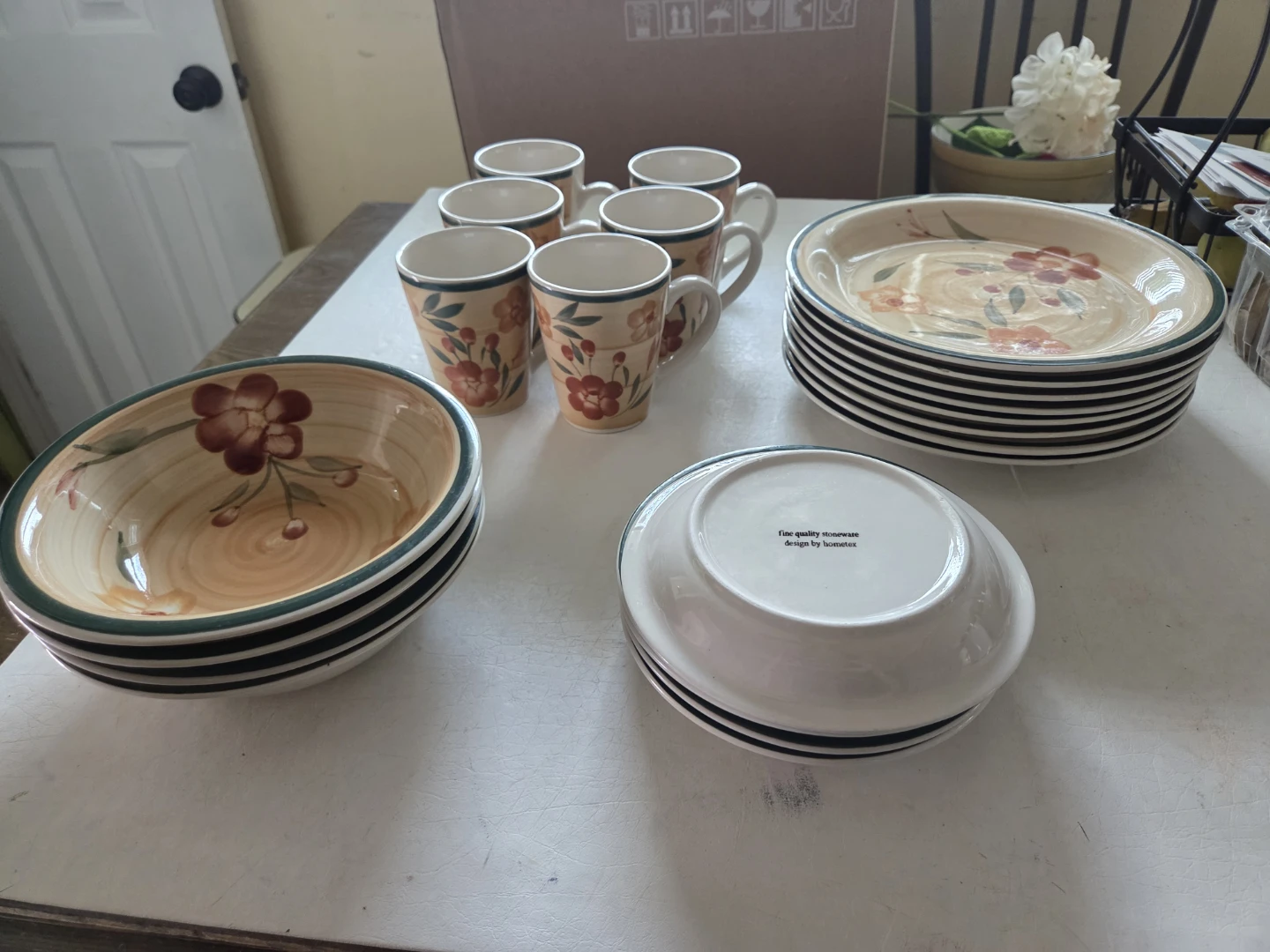Hometex Stoneware Dinnerware Set with Mugs - photo 3