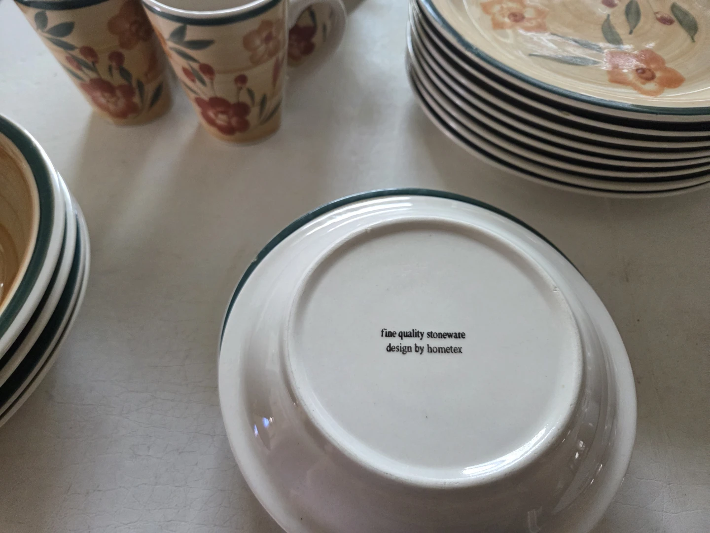 Hometex Stoneware Dinnerware Set with Mugs - photo 4