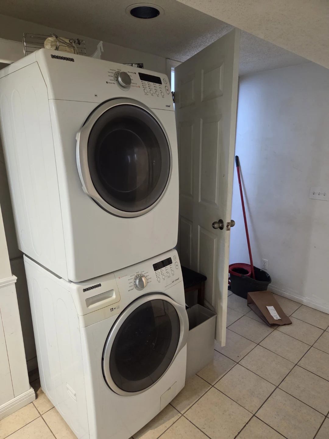 Basement for Rent - photo 2
