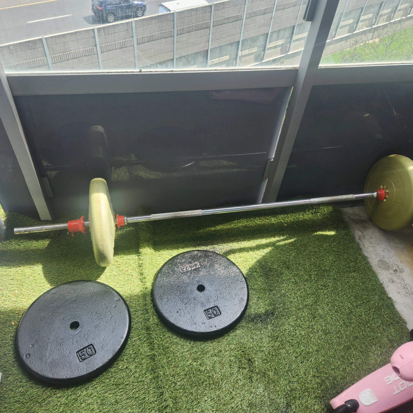 York Barbell Weight Plates and Bar