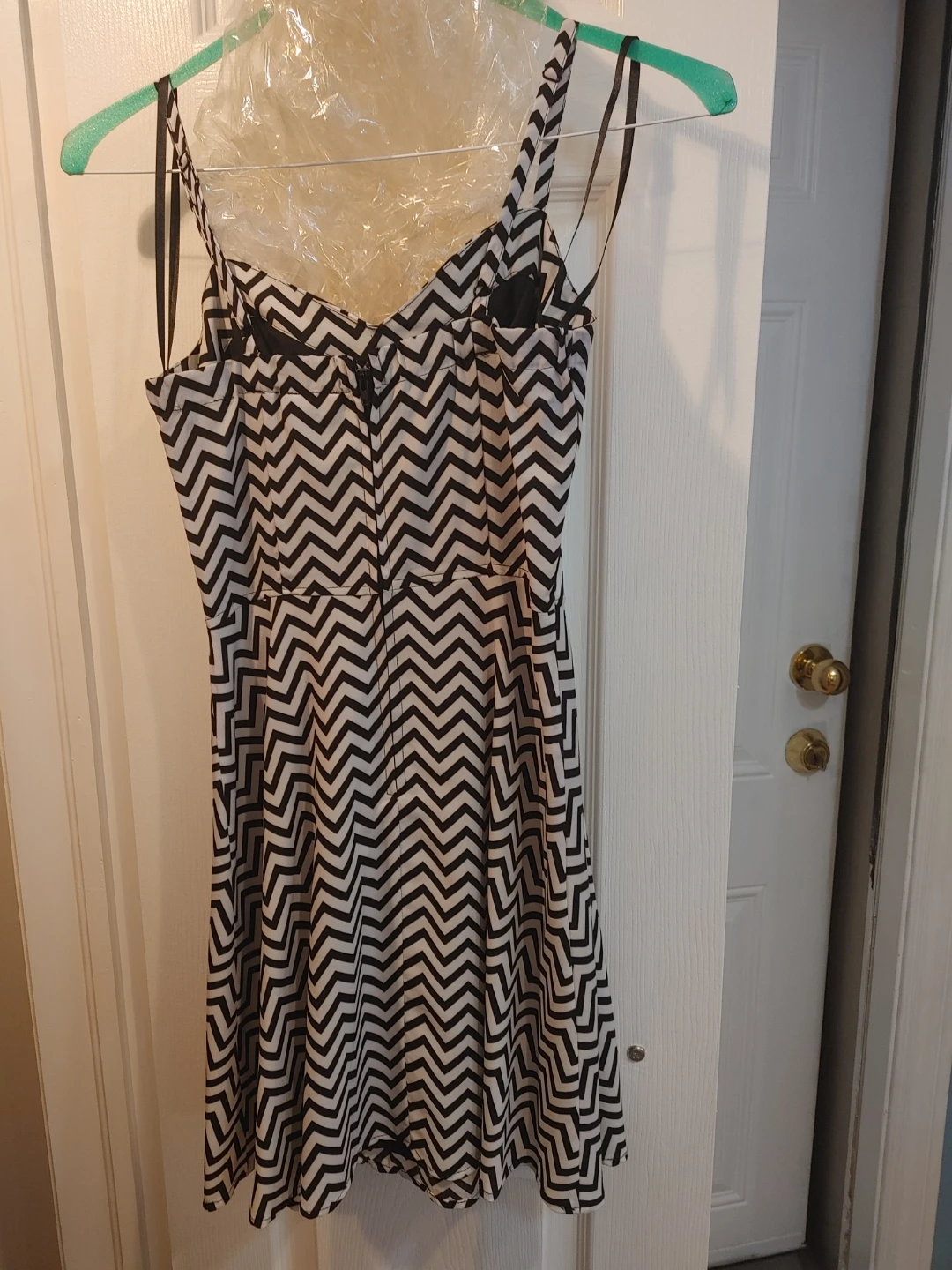 Dynamite Black and White Chevron Dress - XS - photo 2
