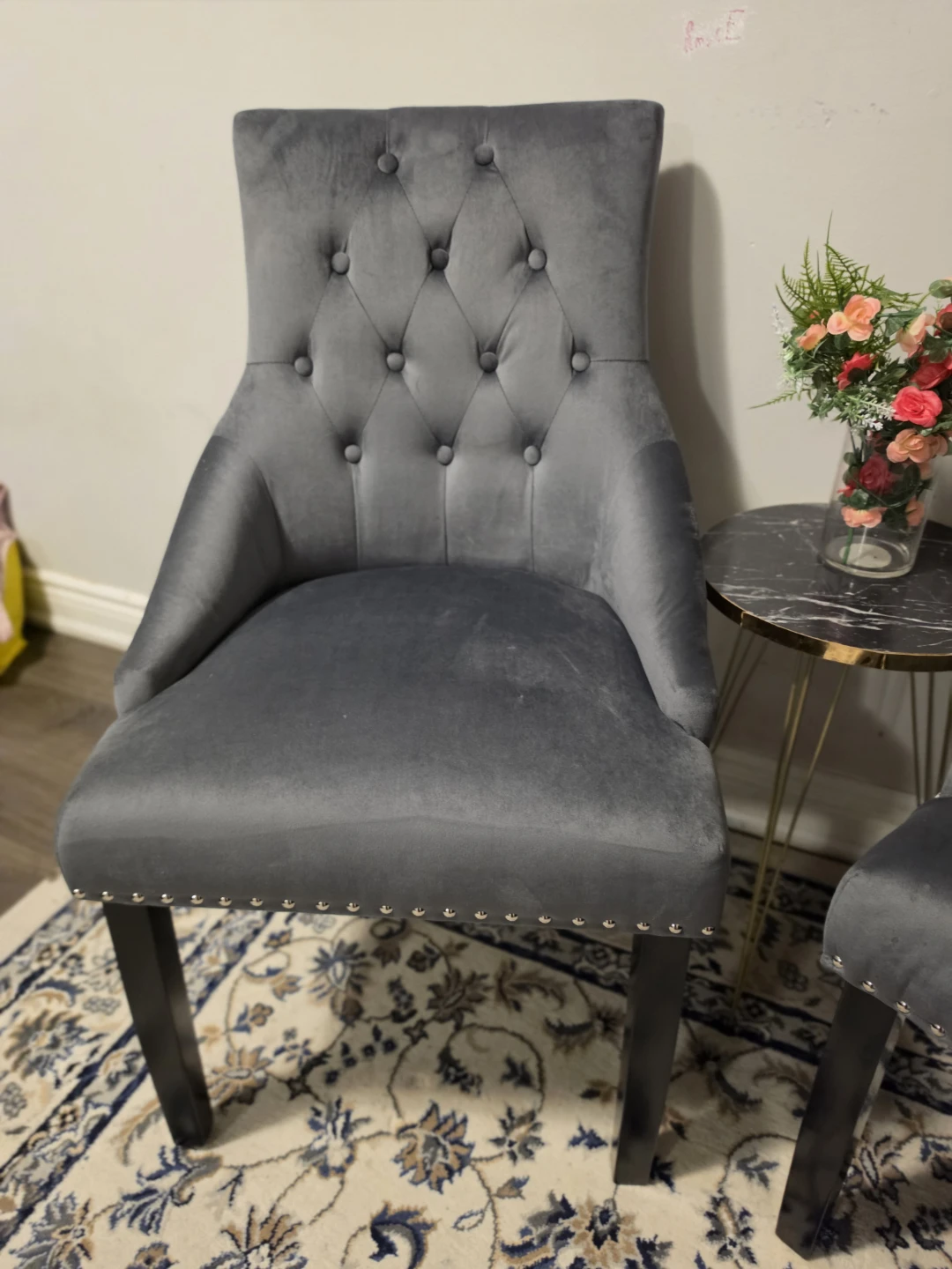 Grey Velvet tuffted Chairs (Set of 2) - photo 3
