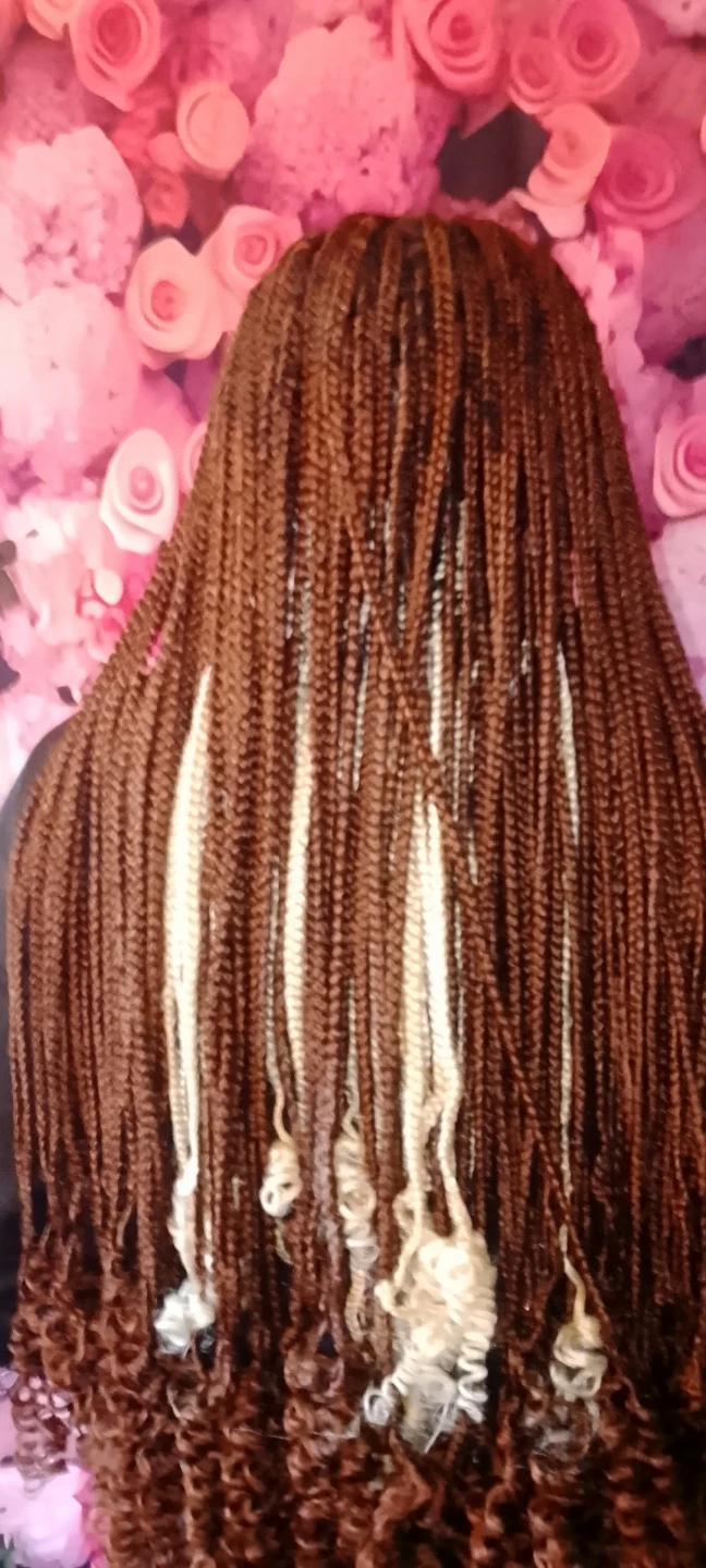 Knodless Braids - photo 2