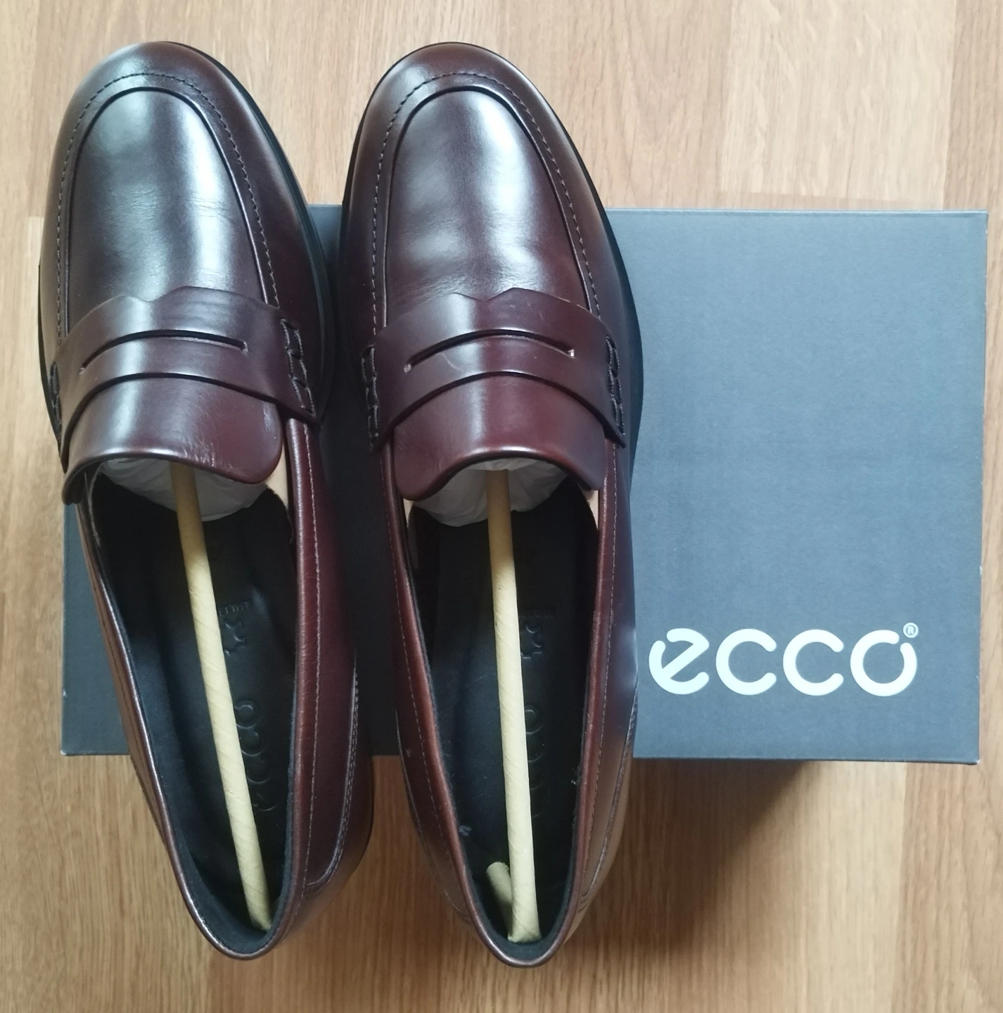 BNIB ECCO Women's Leather Shoes - Size 40/US 9 - 9.5