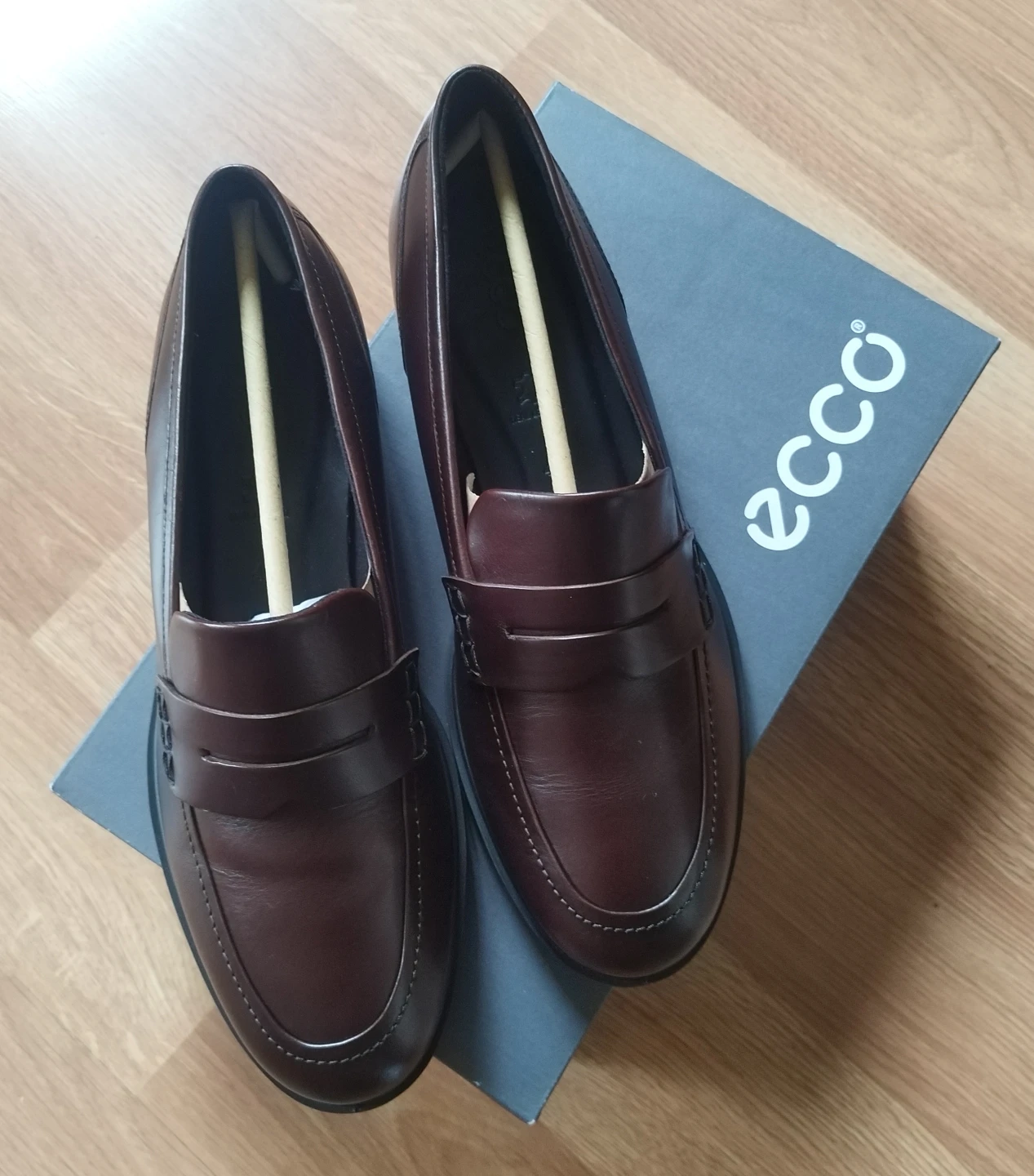 BNIB ECCO Women's Leather Shoes - Size 40/US 9 - 9.5 - photo 2