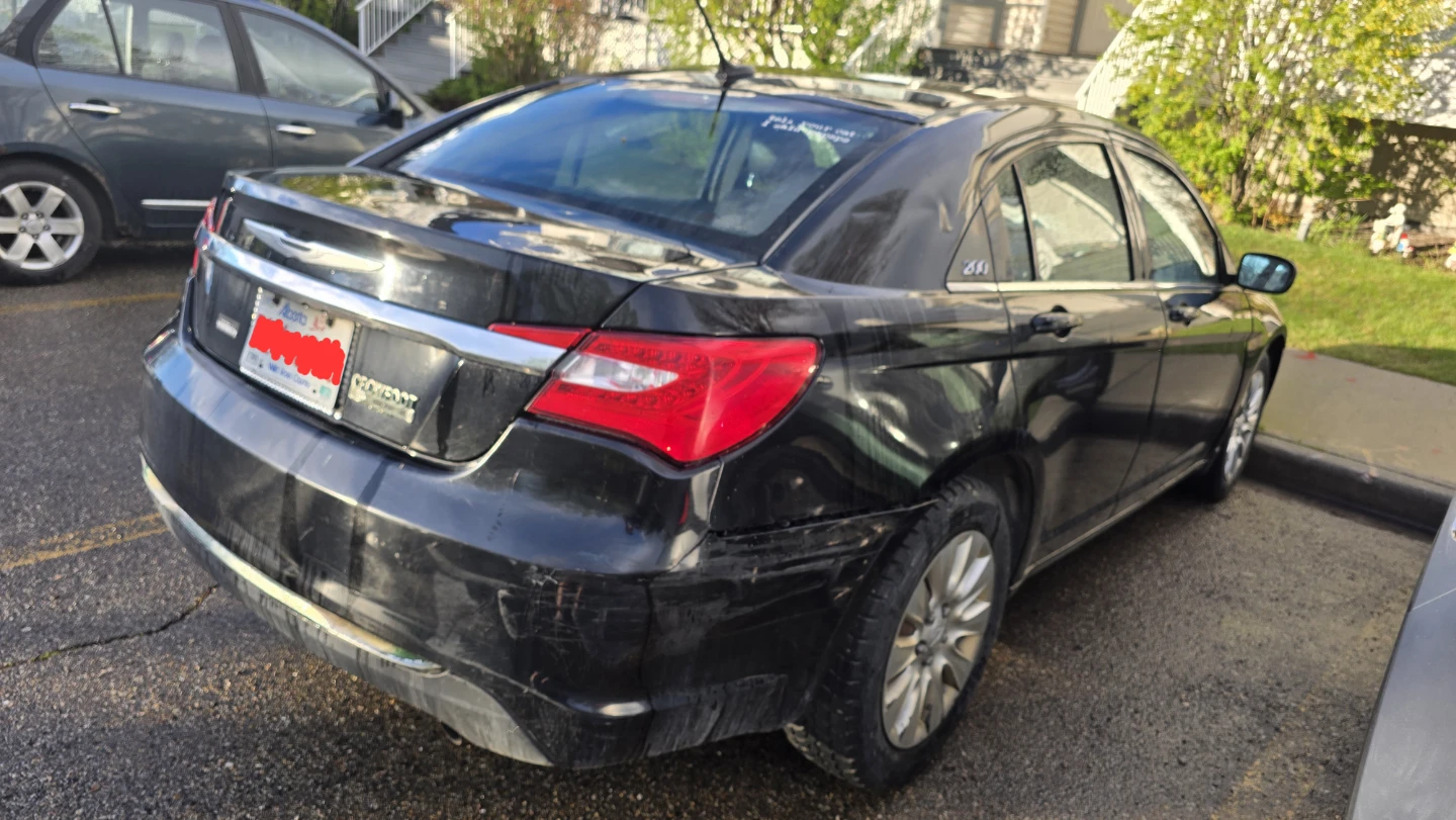 2013 Chrysler 200 - photo 3