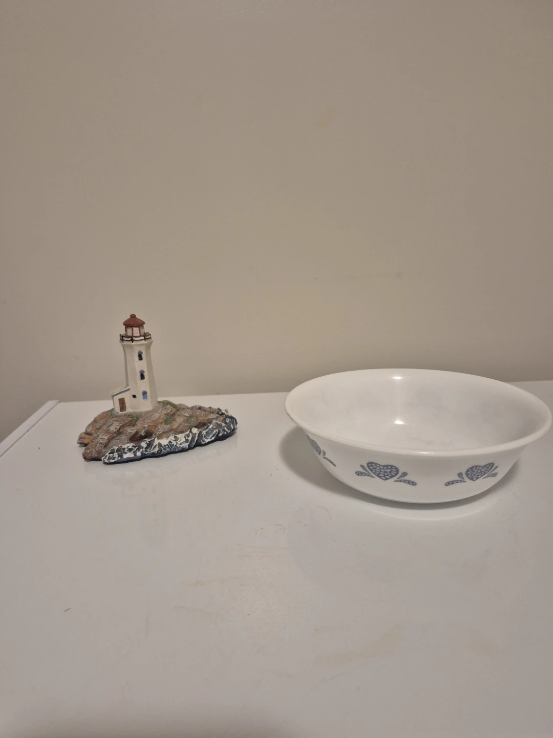 Cape Breton Island Lighthouse Figurine - photo 3