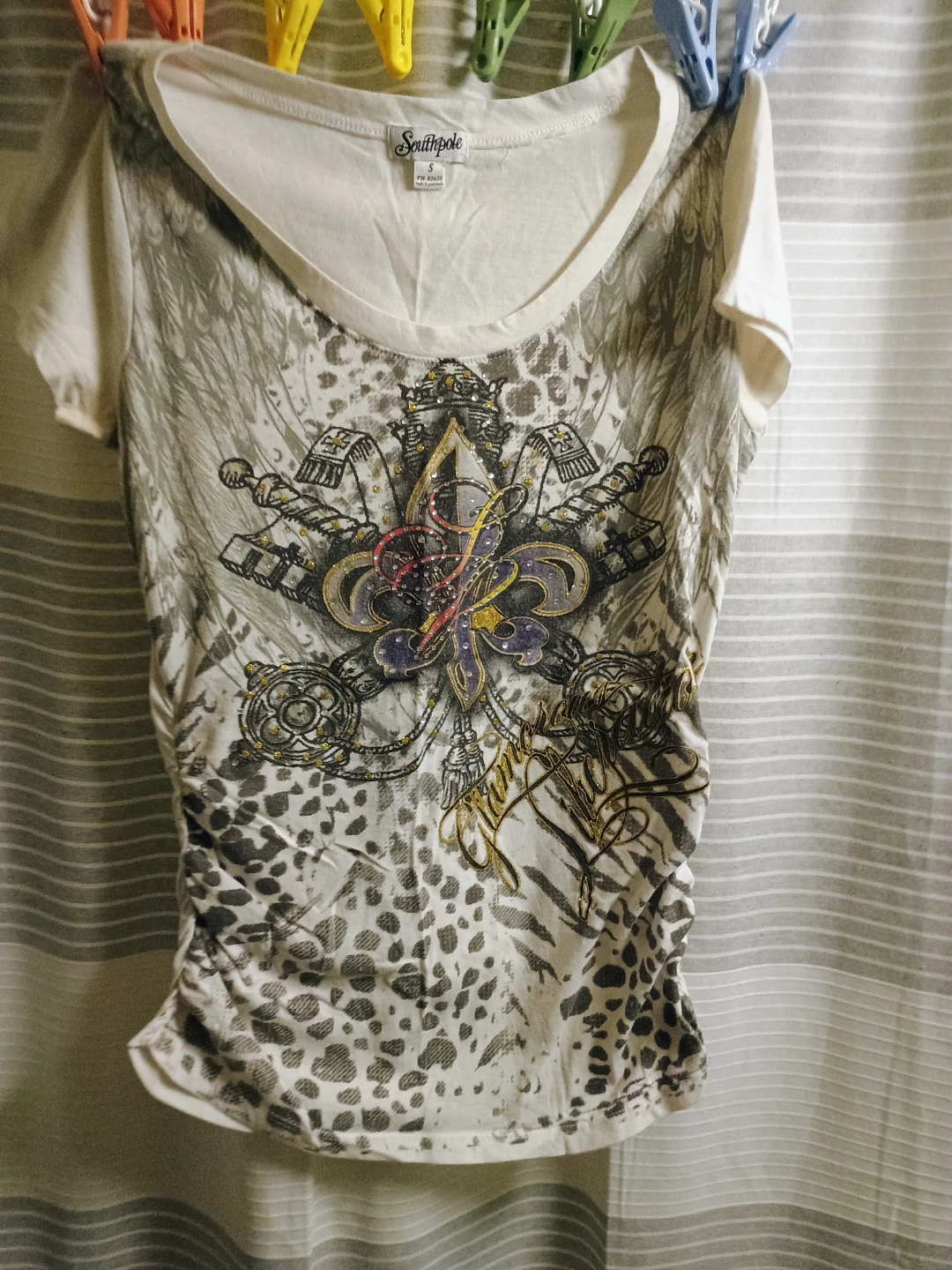 Southpole Women's Rhinestone Fleur de Lis T-Shirt Size S