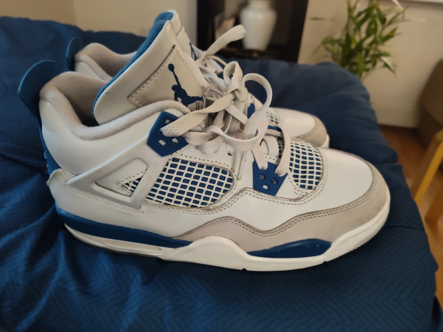 Youth Air Jordan 4 military blue - photo 3