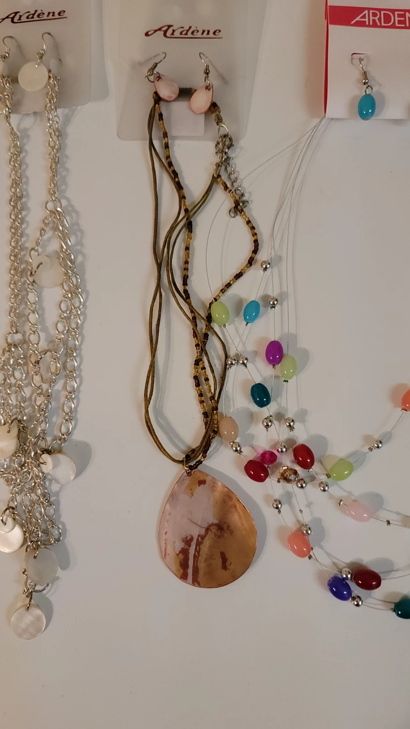 Ardene Beaded Necklace and Earring Set(19) - photo 2