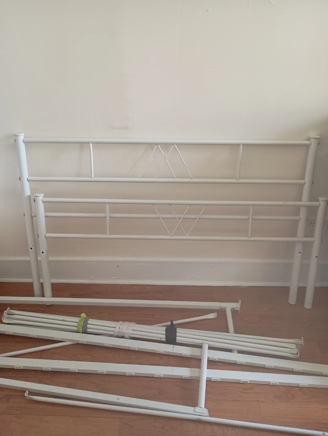 FULL(Double) Metal Platform Bed Frame with Headboard - White