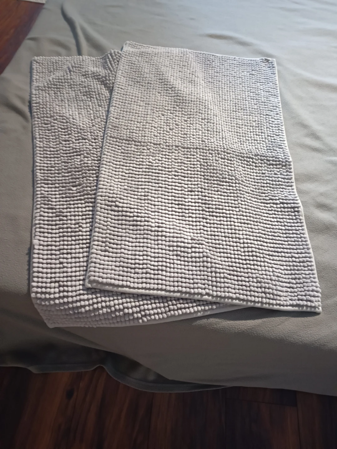 Set of 2 Grey Bath Mats