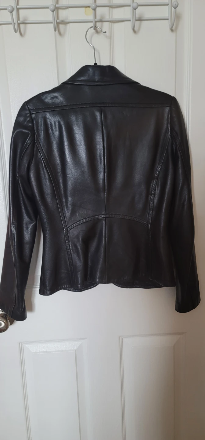 Danier Black Leather Blazer – Women’s XSmall - photo 3