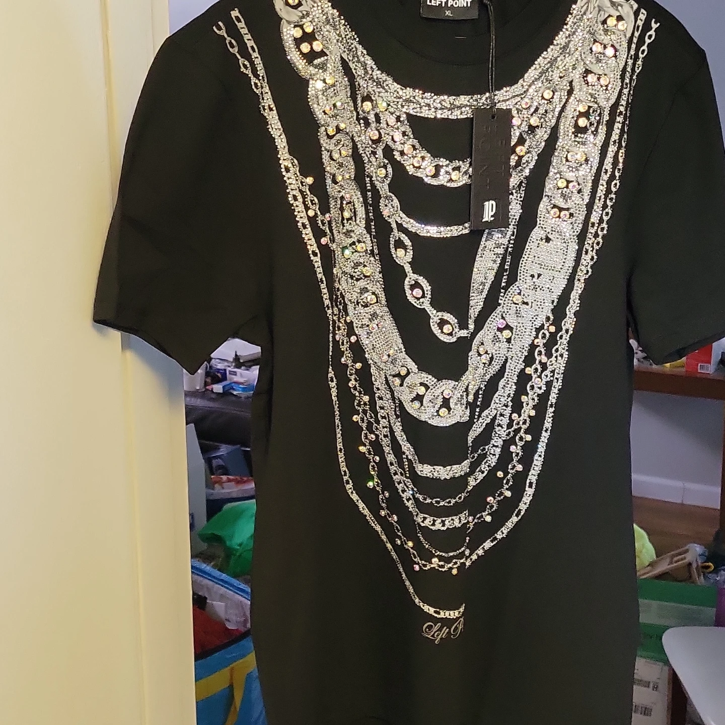 Left Point Black T-Shirt with Rhinestone Chain Design - XL - photo 2