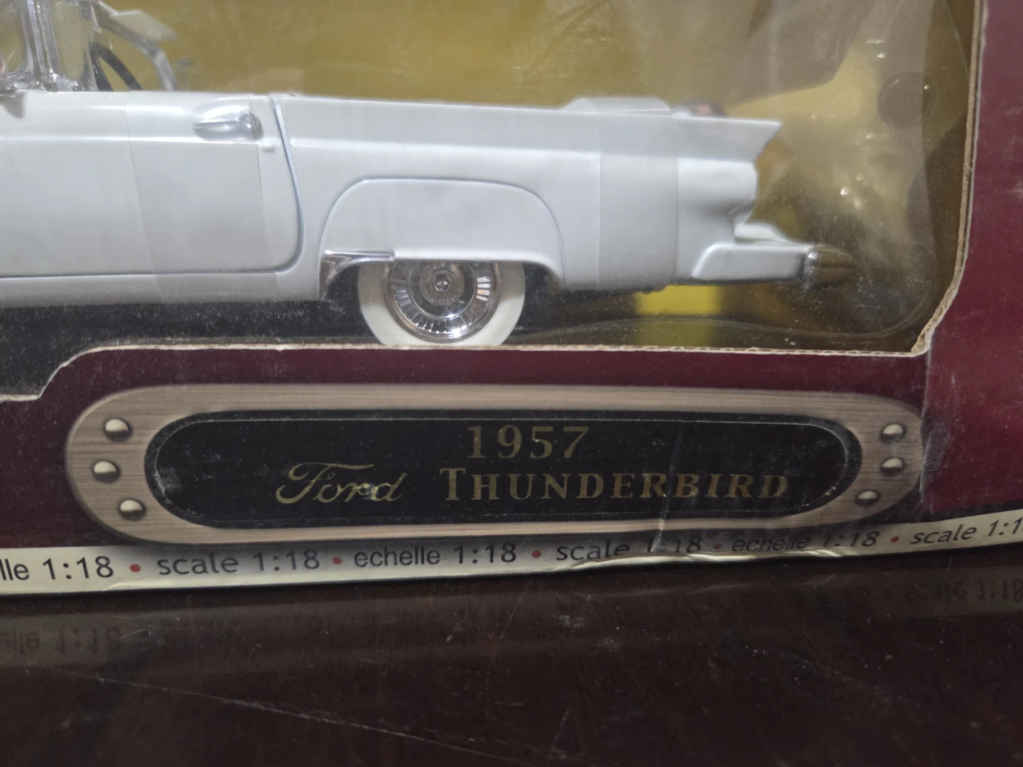 1957 Ford Thunderbird Die Cast Metal Model Car 1:18 Scale