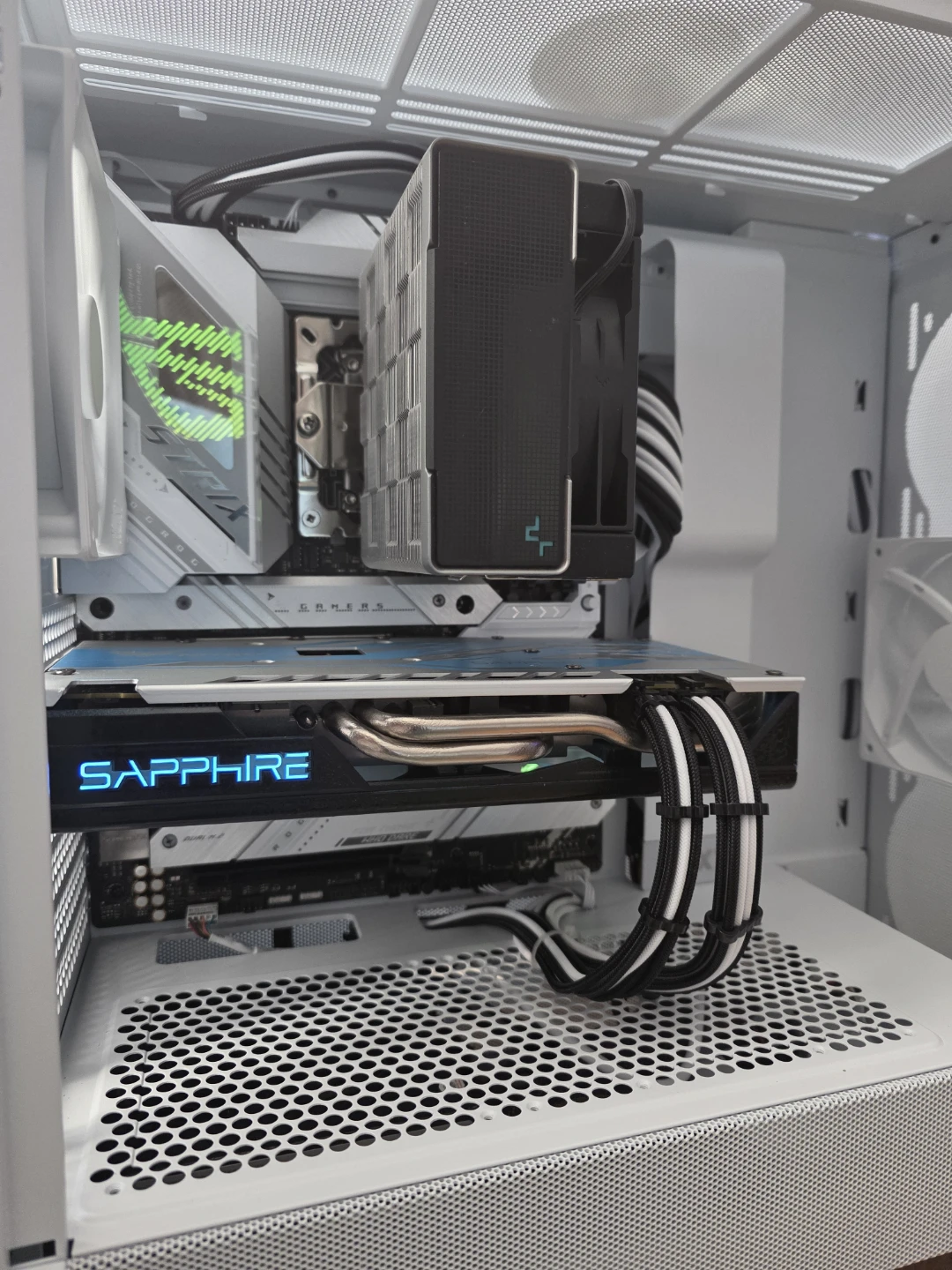 Gaming PC – i5-12600KF | RX 580 8GB |16GB DDR5