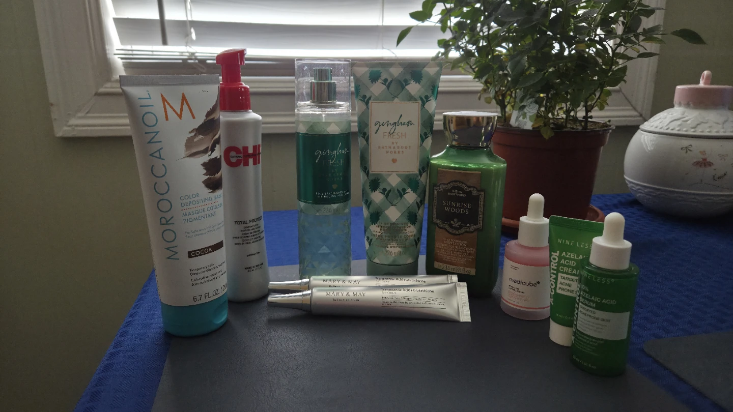 Skincare / haircare / body products
