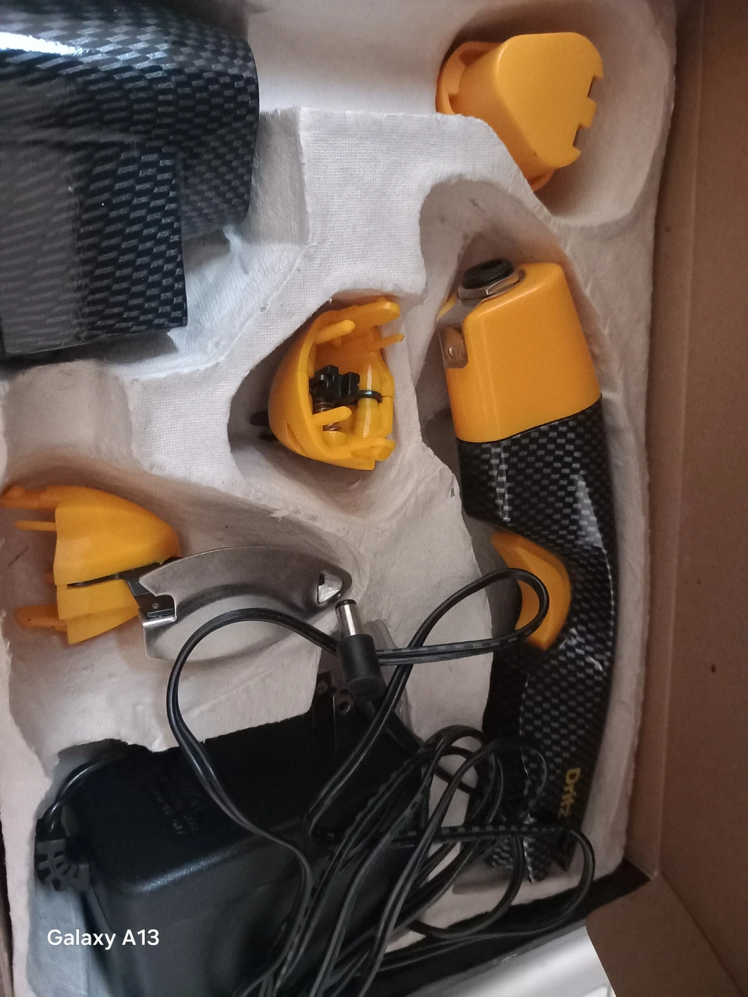 Dritz Electric Scissors with All-Purpose Blade - photo 2
