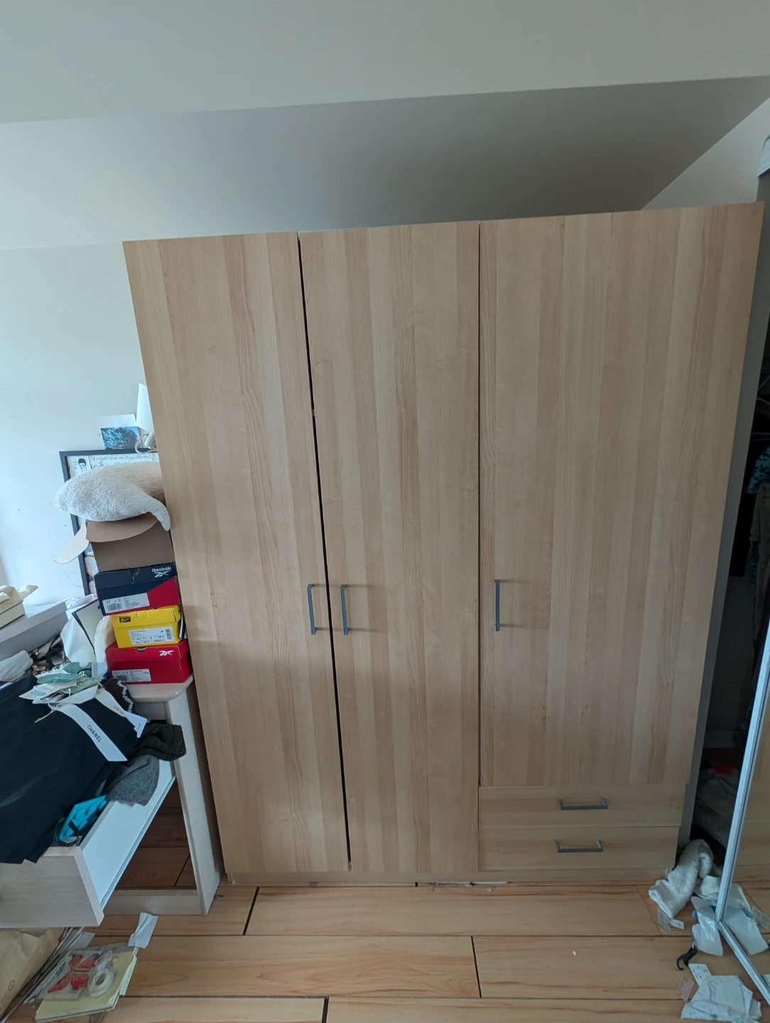 Light Wood 3-Door Wardrobe with Drawers - photo 2