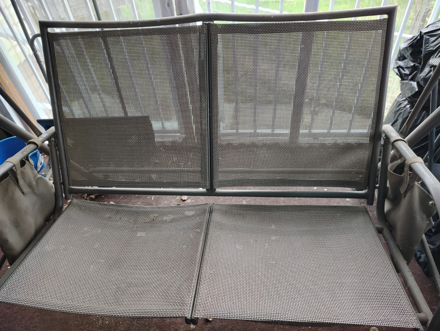 Patio Swing Chair with Side Pockets - photo 2