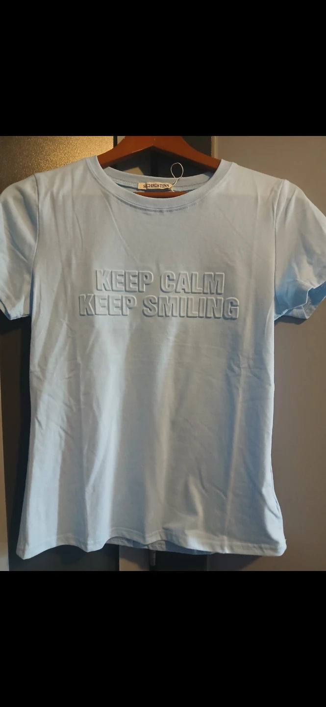 "Keep Calm Keep Smiling" T-Shirt - photo 3