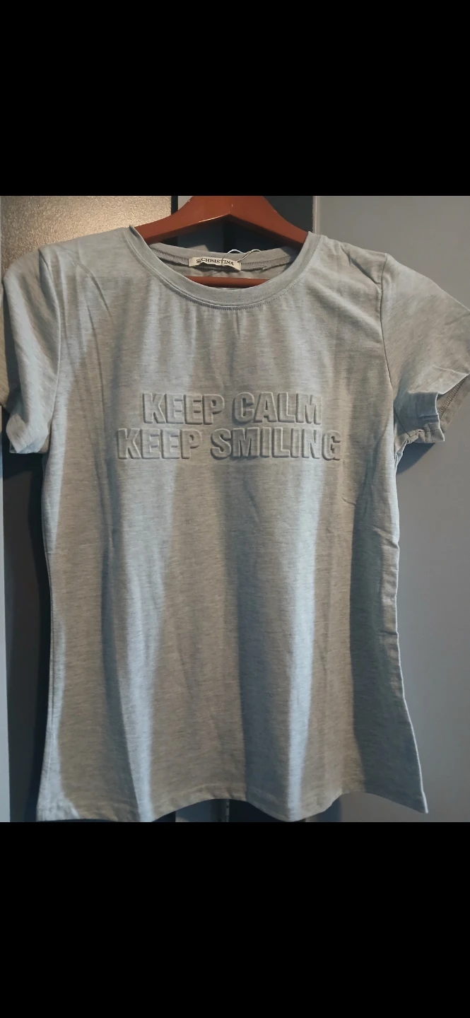 "Keep Calm Keep Smiling" T-Shirt - photo 5
