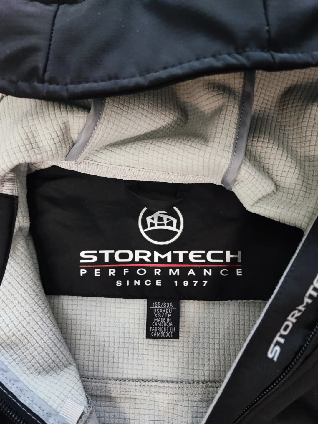 Stormtech Black Hooded Softshell Jacket - Women's Small - photo 3