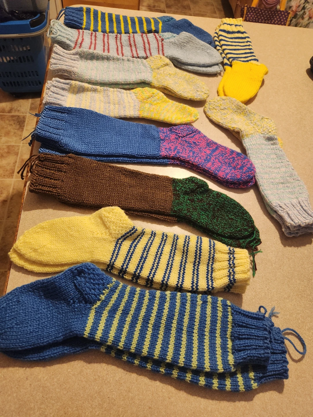 Hand-knitted Socks, Mittens, and Scrubbies - photo 2