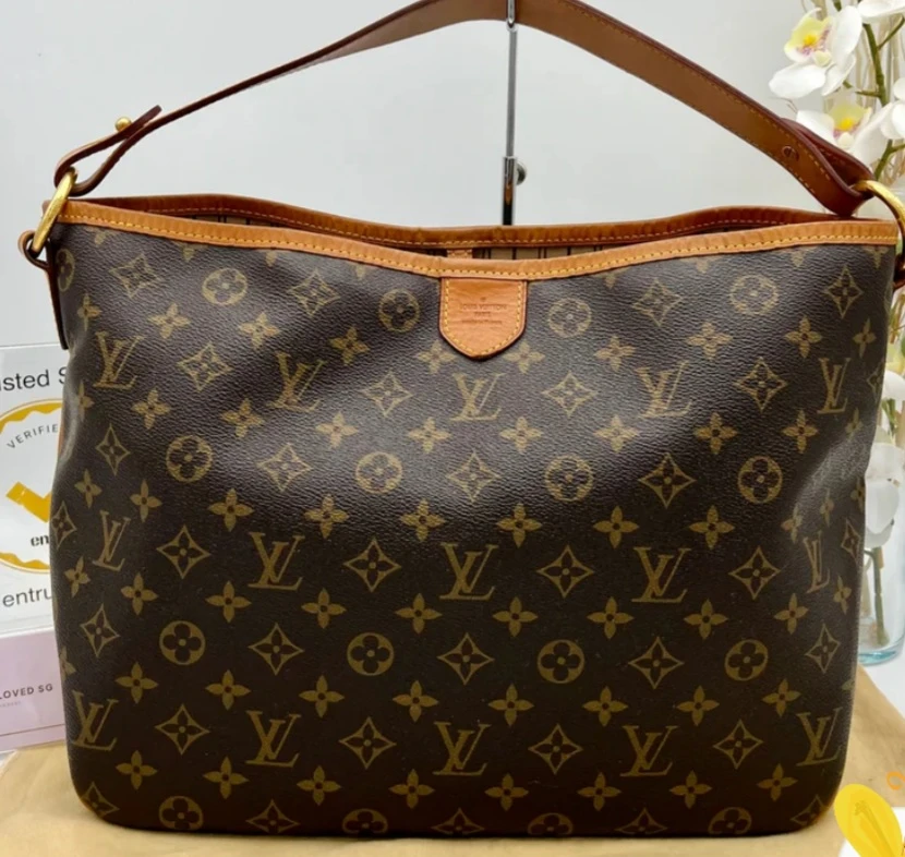 Louis Vuitton Monogram Shoulder Bag