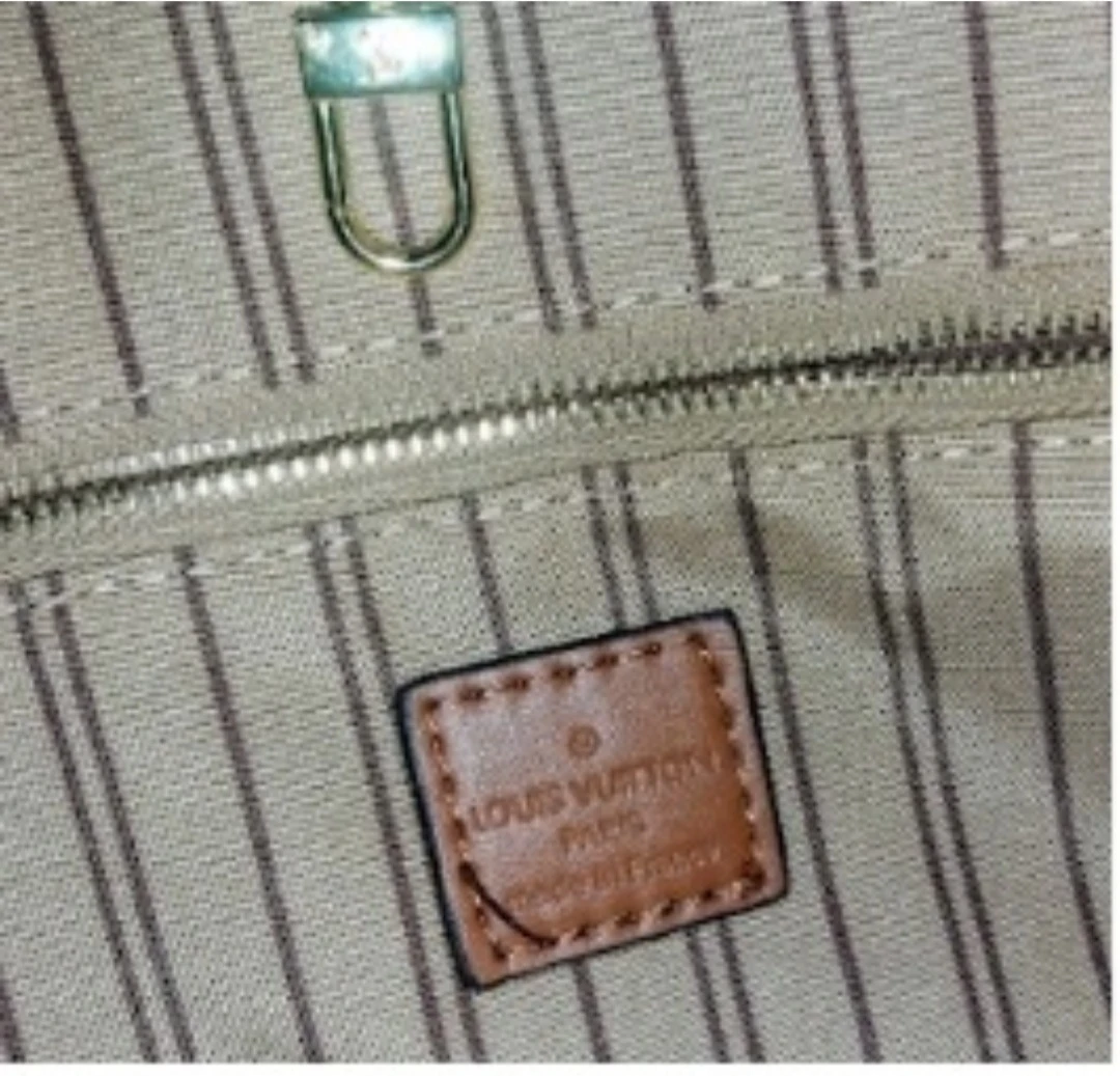 Louis Vuitton Monogram Shoulder Bag - photo 5