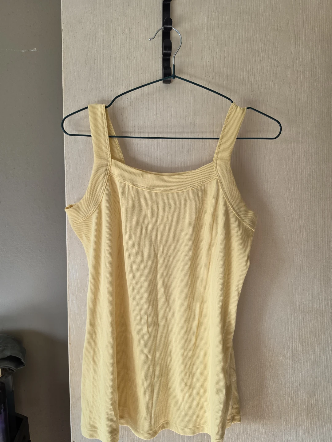 2 Torrid Ribbed Tank Tops - Size 1