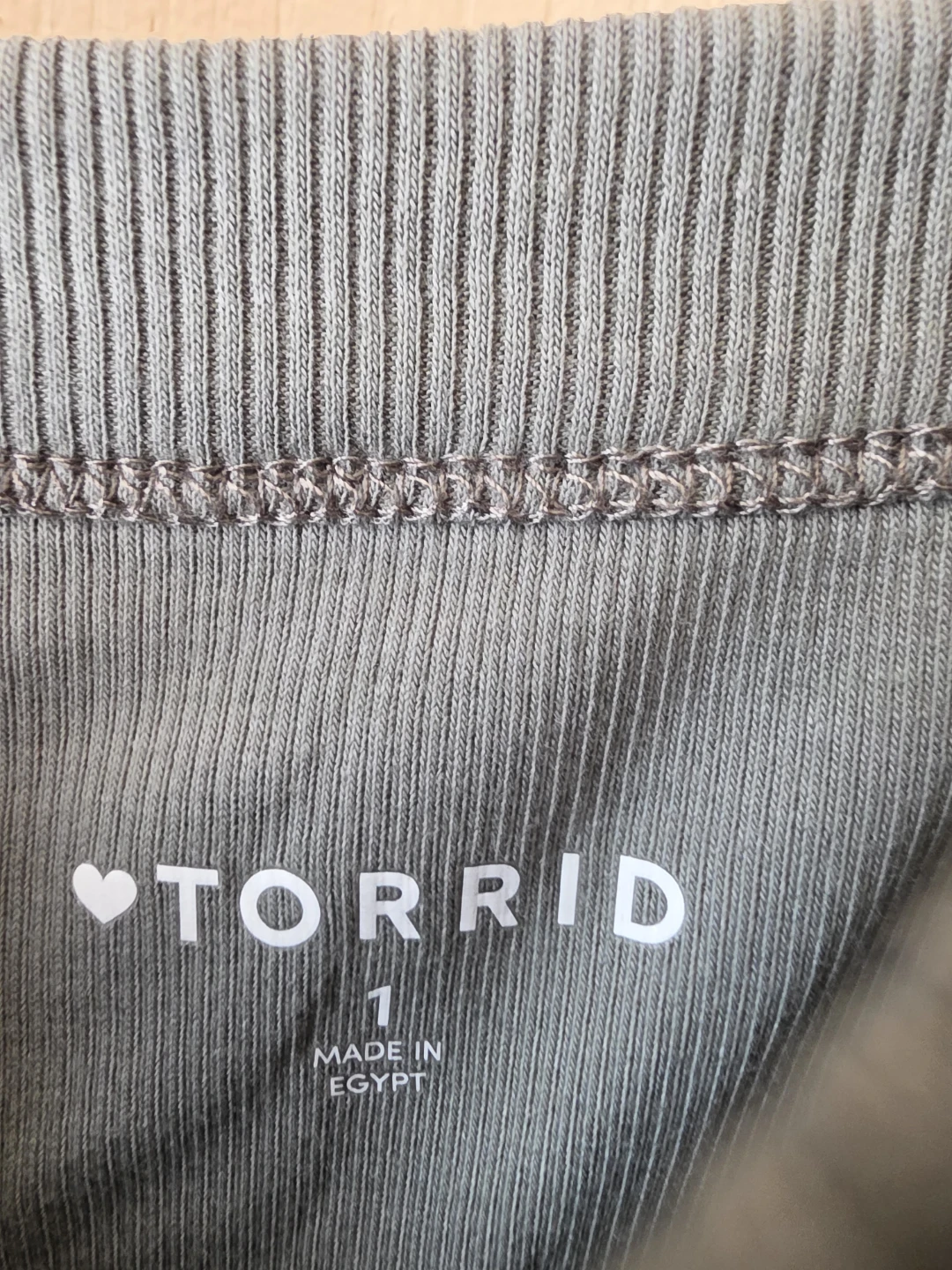 2 Torrid Ribbed Tank Tops - Size 1 - photo 4