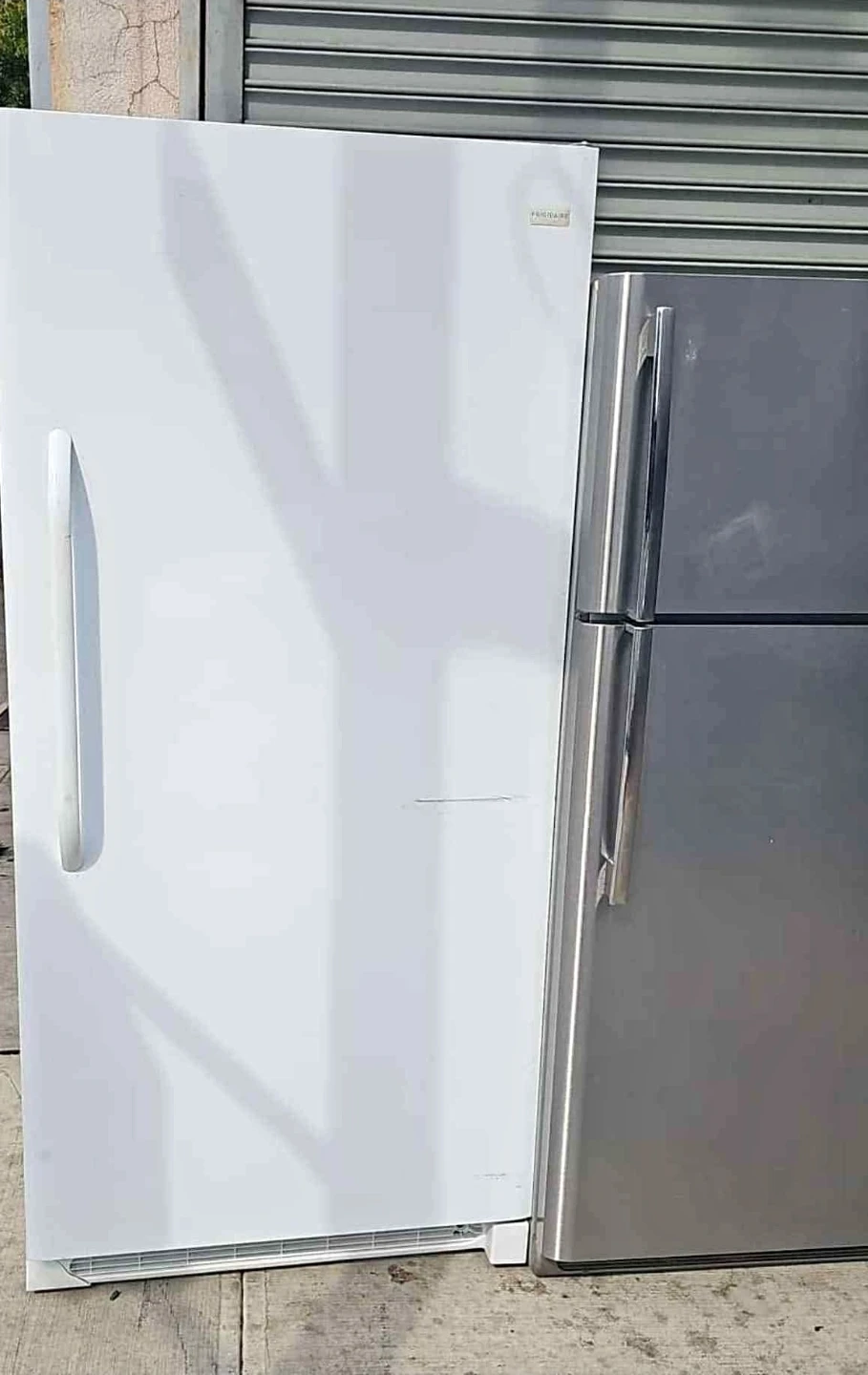 Frigidaire upright frost free freezer