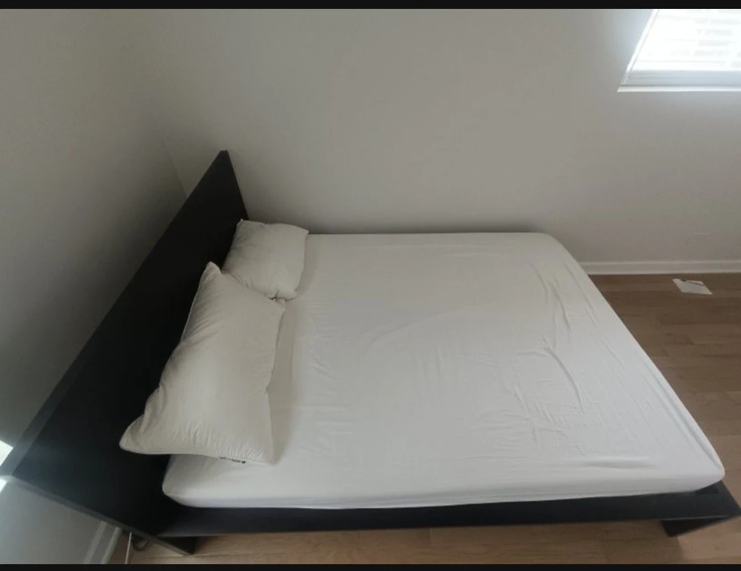 Grey Upholstered Queen Bed Frame with Mattress - photo 3