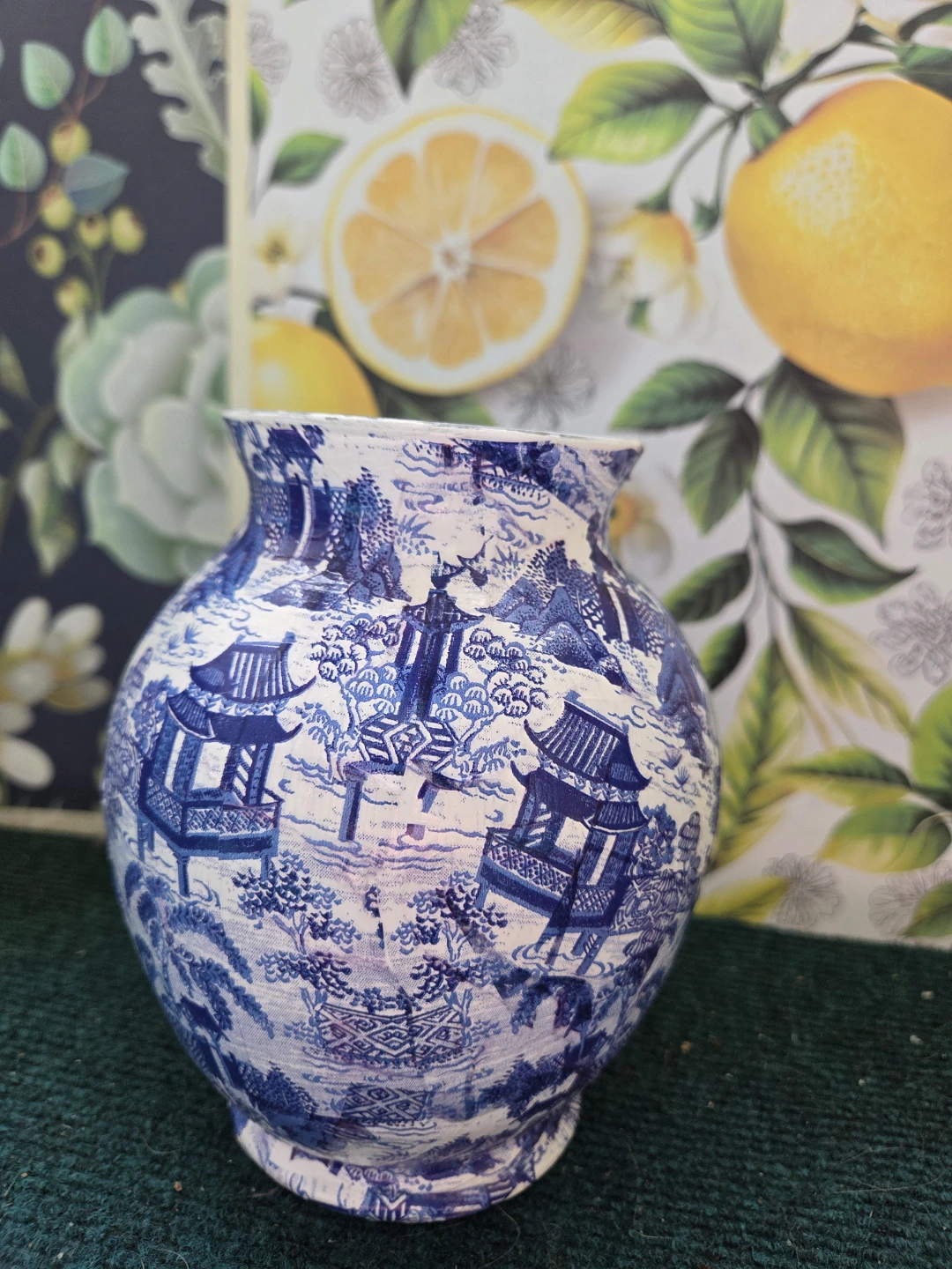 Blue and White Willow Pattern Vase - photo 3