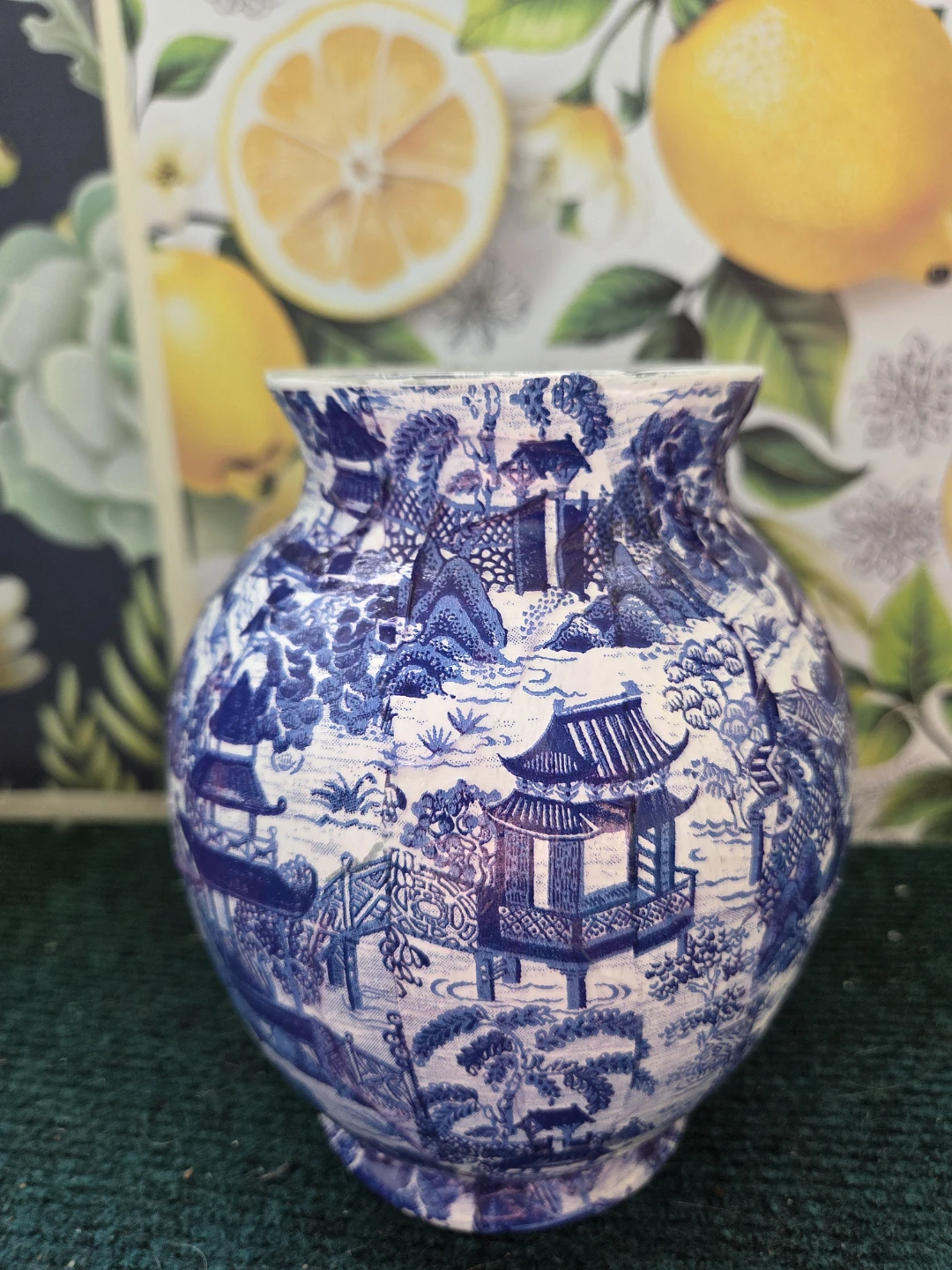 Blue and White Willow Pattern Vase - photo 5