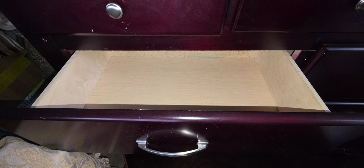 Cherry Finish 9-Drawer Dresser - photo 3