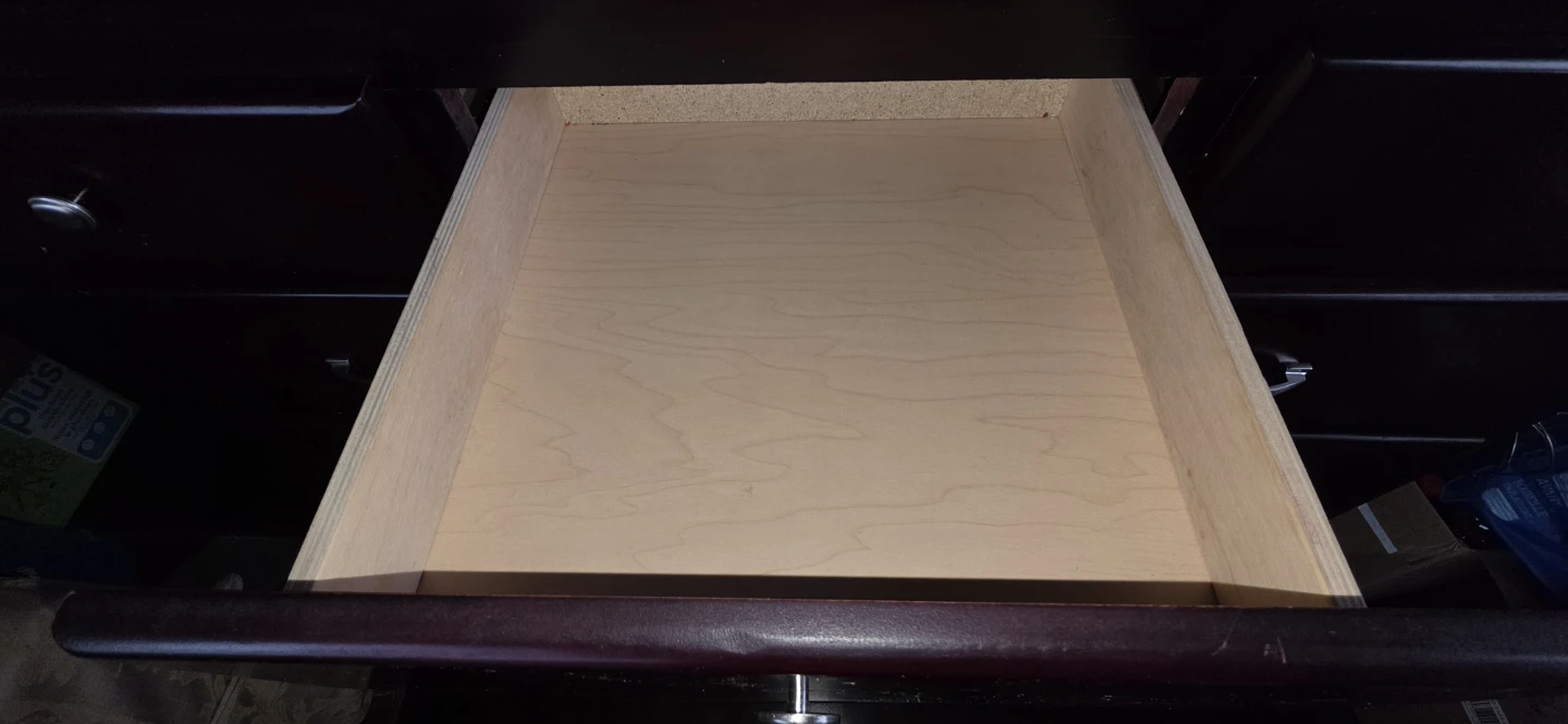 Cherry Finish 9-Drawer Dresser - photo 4