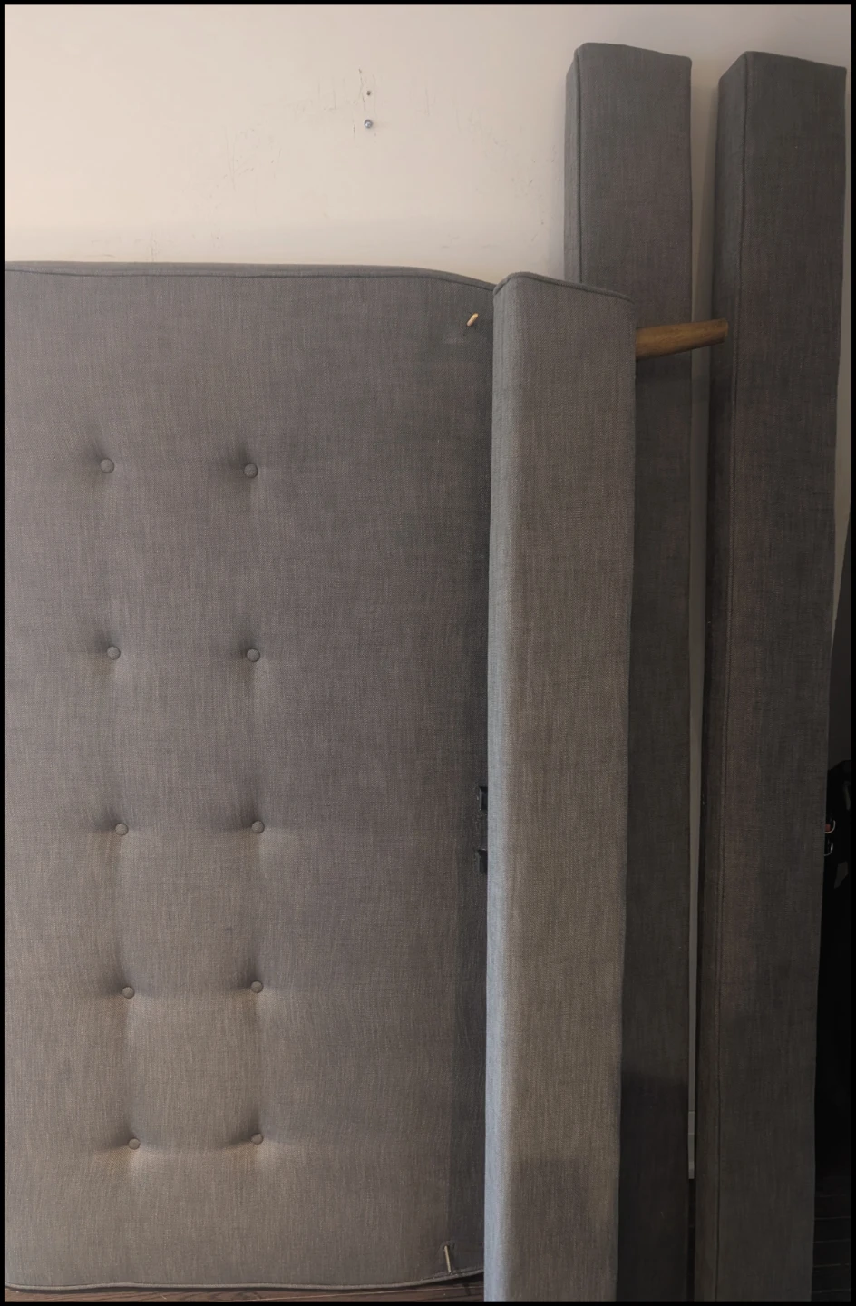 Wayfair Queen size bed - photo 2
